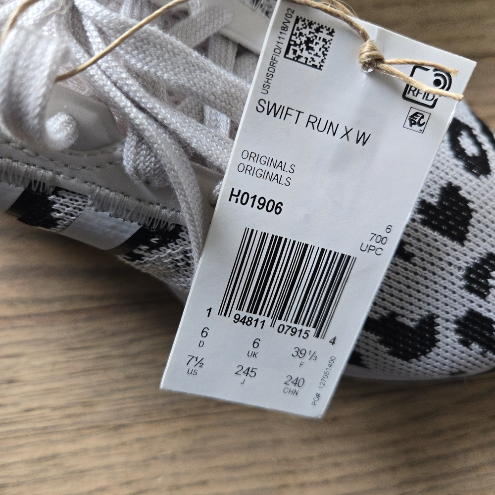 Adidas Swift Run X Leopard Print black And White Winen's Size 7.5 - Picture 5 of 6